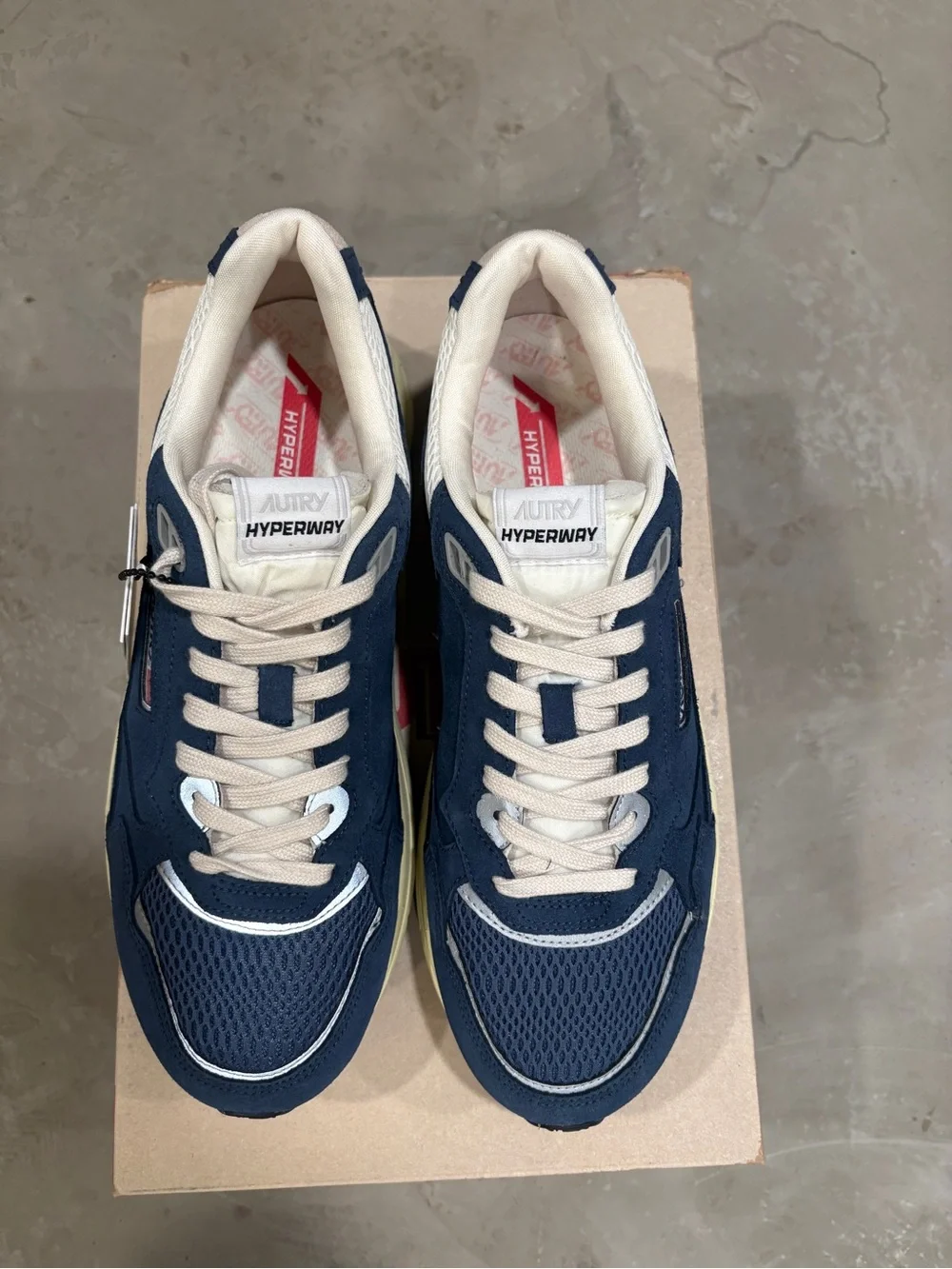 AUTRY Men's Hyper-way Low Suede- Mesh Sneaker sz US11